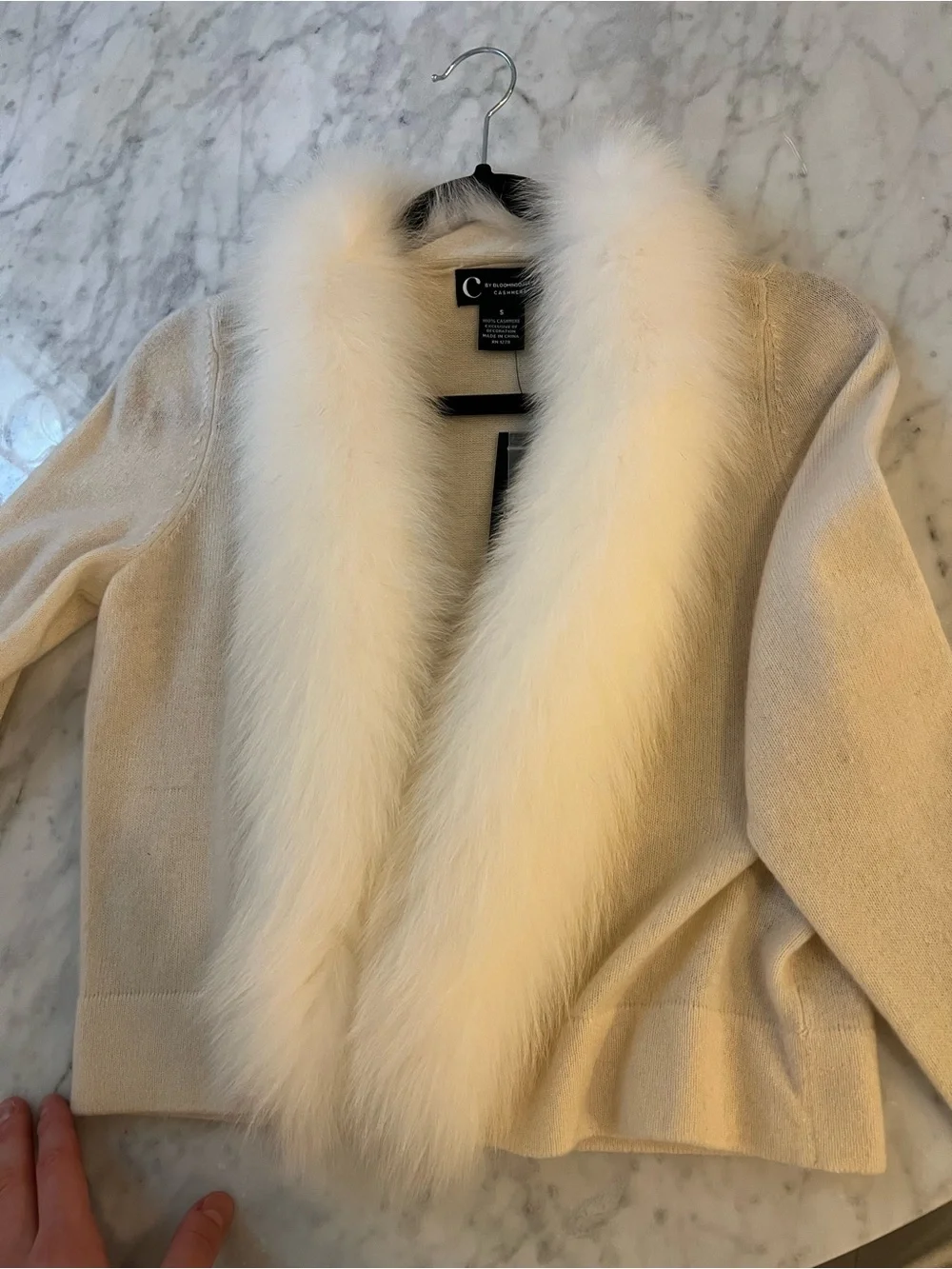 Bloomingdale's cashmere and genuine fox fur ivory cardigan - Picture 7 of 7